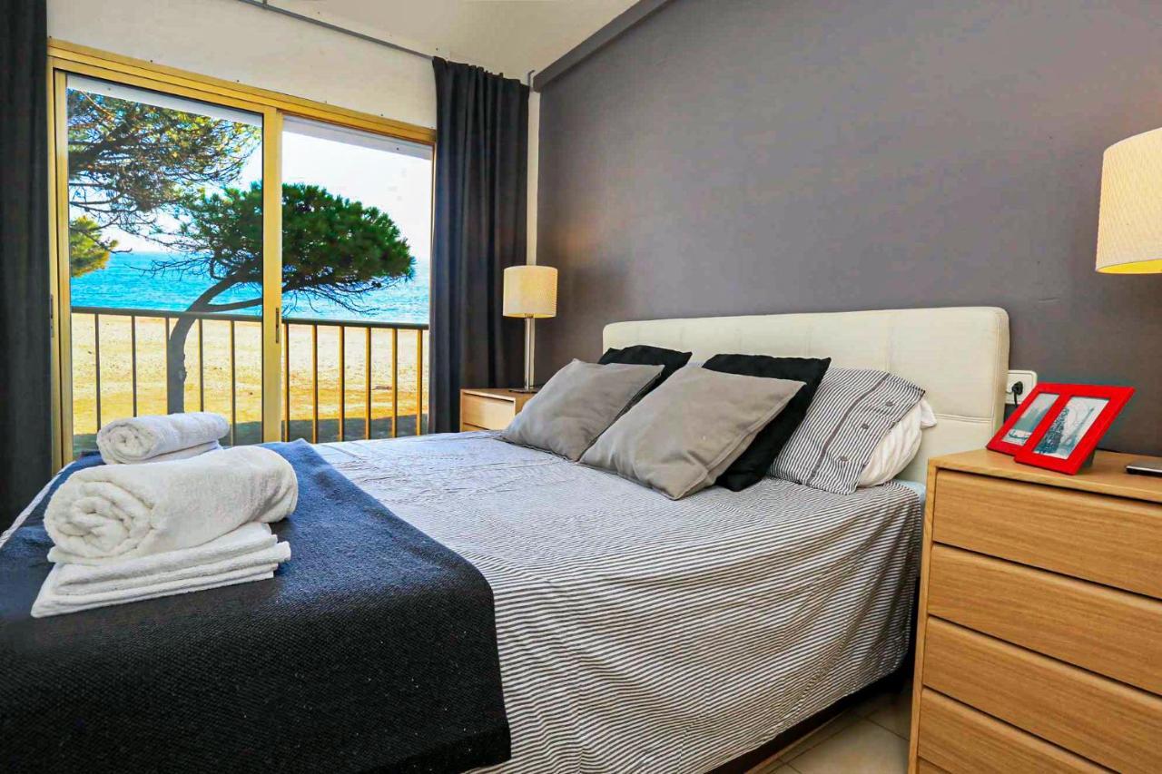 Playmar Litoral Costa Dorada - Only Families Apartment Cambrils Exterior photo
