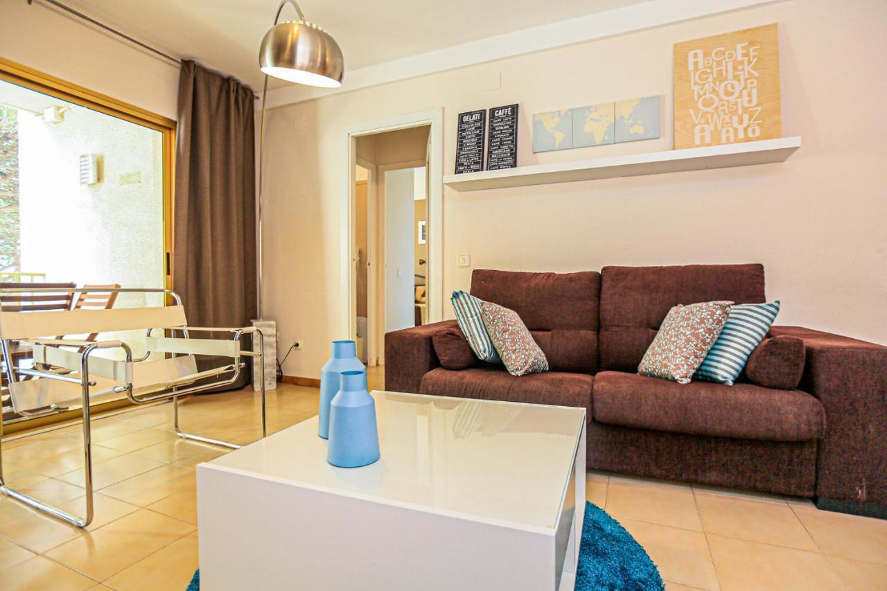 Playmar Litoral Costa Dorada - Only Families Apartment Cambrils Exterior photo
