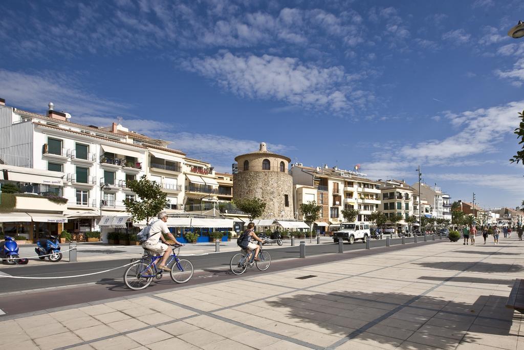 Playmar Litoral Costa Dorada - Only Families Apartment Cambrils Exterior photo
